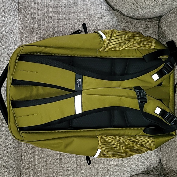 The Northface Jester Backpack - Picture 14 of 15